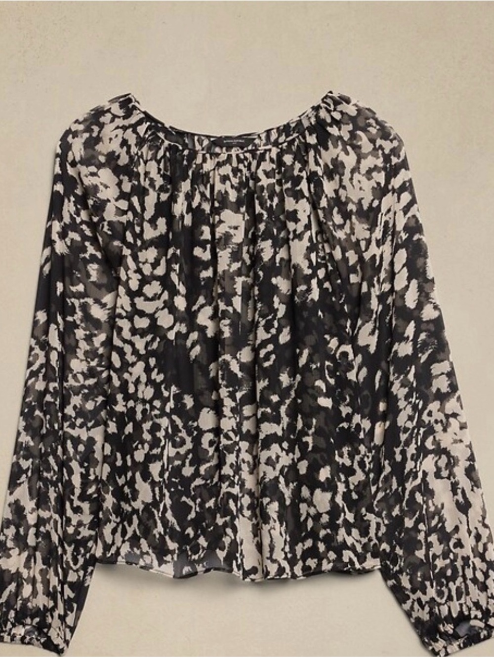 Banana Republic Black & White Abstract Print Long-Sleeve Blouse